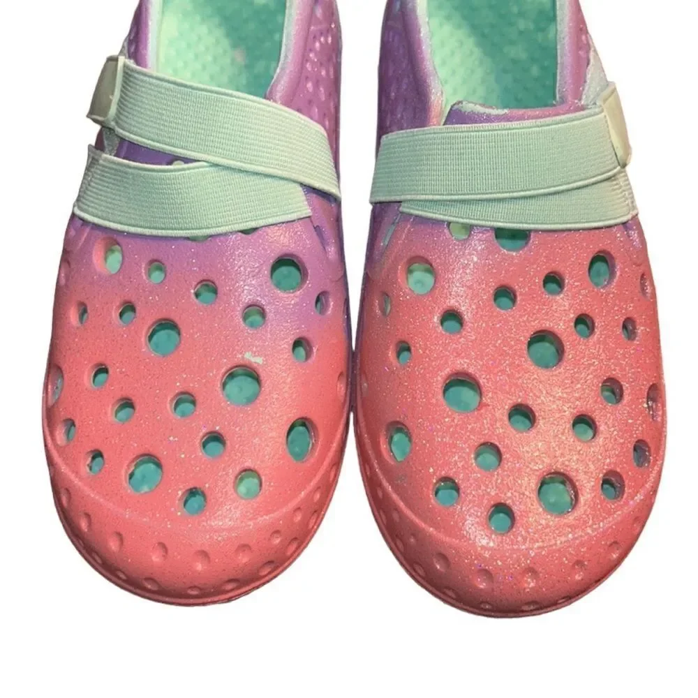 Western Chief Water Pink & Green Shoes(Size 2)
